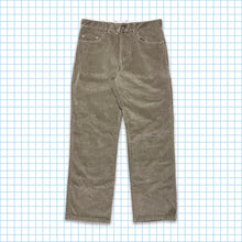 Carica l&#39;immagine nel visualizzatore di Gallery, Vintage Nike ACG Baby Cord Light Brown/Khaki Trousers Fall 00’ - 32” Waist