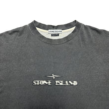 Charger l&#39;image dans la galerie, T-shirt graphique SS98&#39; Stone Island Washed Grey Motion - Grand / Très Grand